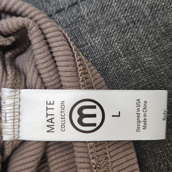Matte Collection Essential Ribbed Long Sleeve- Mocha - Picture 2 of 3
